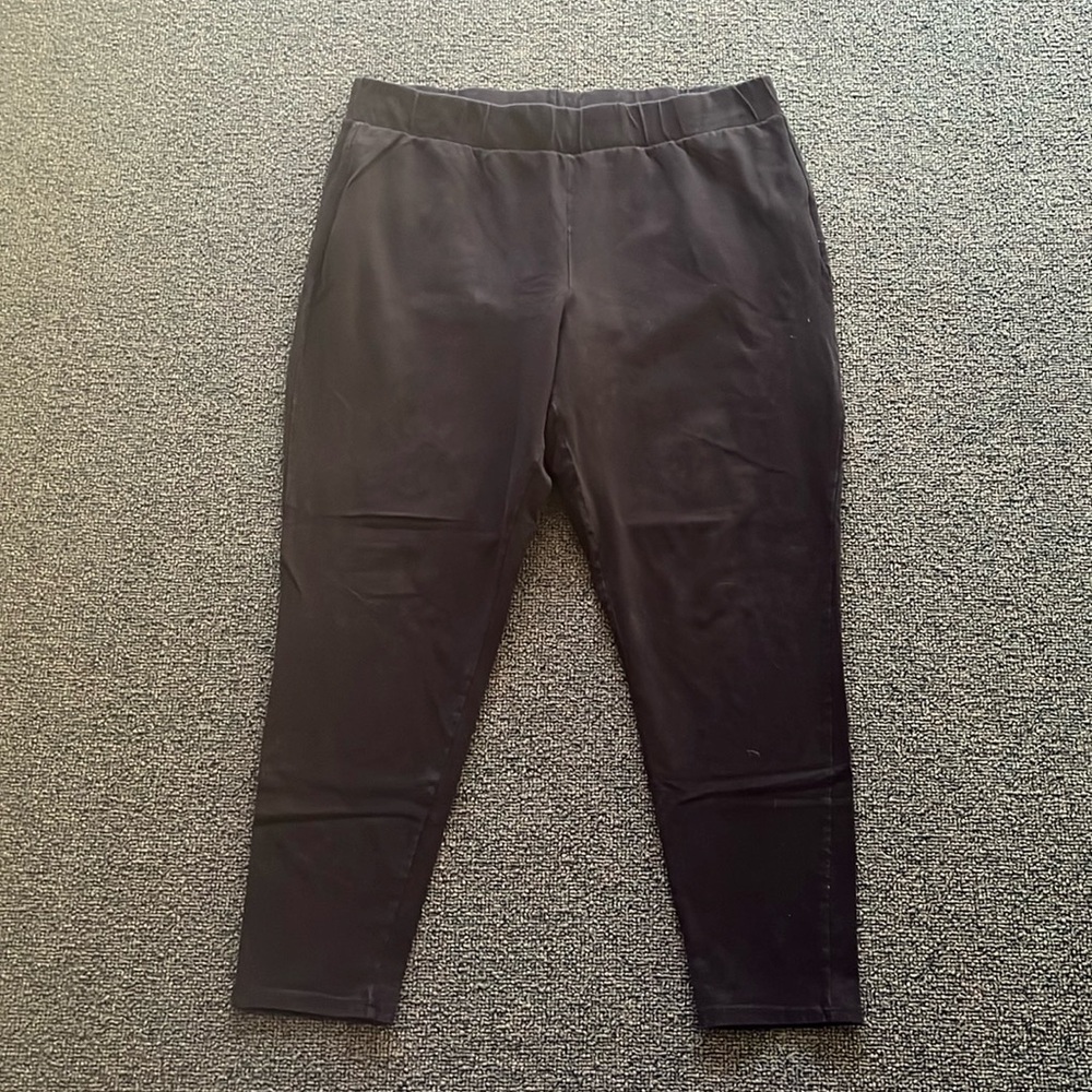 Plus size black Torrid leggings